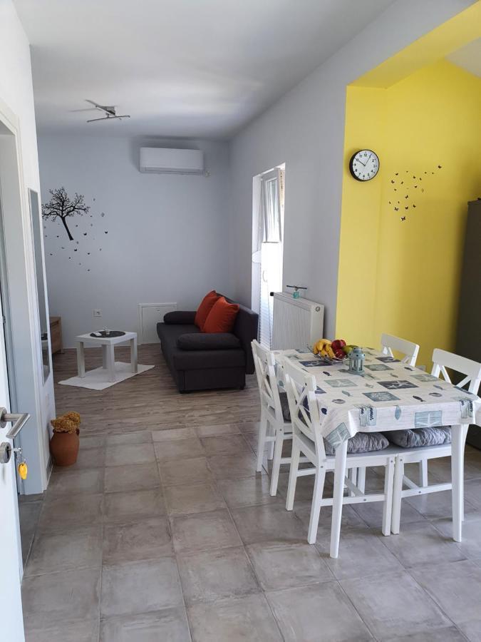 Apartman Luce Apartment Brzac Exterior photo